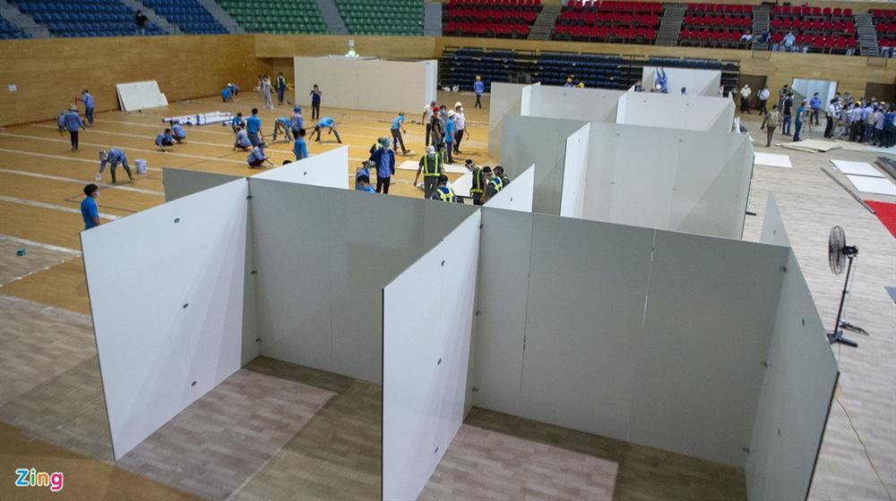 96 giờ thi công bệnh viện dã chiến 2.000 giường ở Đà Nẵng-11