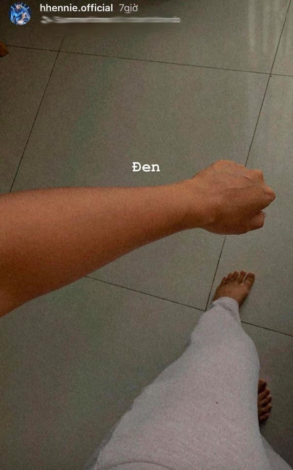 Bị chê vừa đen vừa xấu, HHen Niê quyết tâm tắm nắng cho đen thêm-4