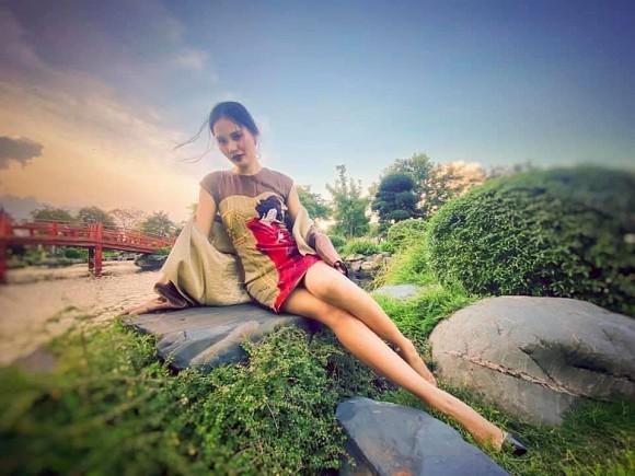 Hoa hậu đẹp nhất châu Á Hương Giang bất ngờ lộ rõ thân hình gầy tong teo, hốc hác-2