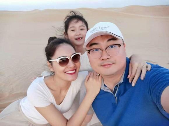 Hoa hậu đẹp nhất châu Á Hương Giang bất ngờ lộ rõ thân hình gầy tong teo, hốc hác-7