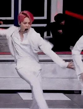 Vì sao Jimin BTS dễ dàng hớp hồn fan trong từng khoảnh khắc?-6