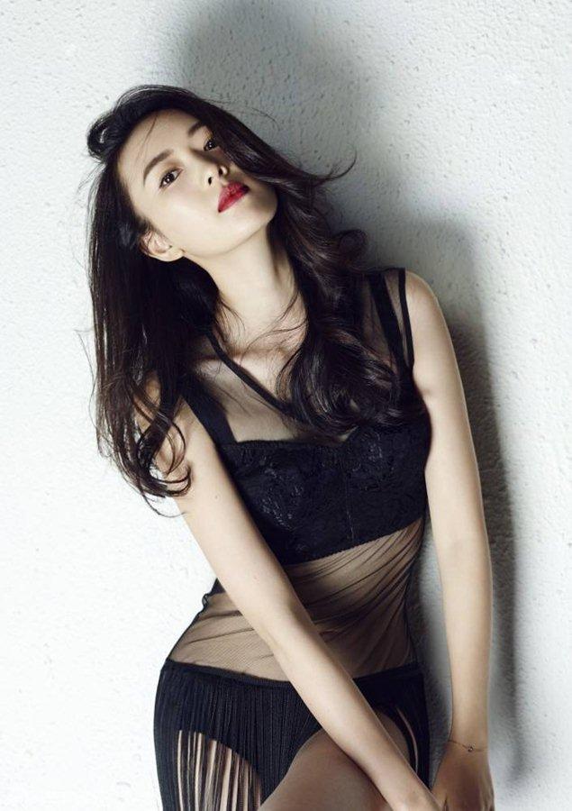 Vừa nổi tiếng, nữ chính 30 mà thôi bị tố cặp kè thầy giáo, đổi tình lấy vai-3