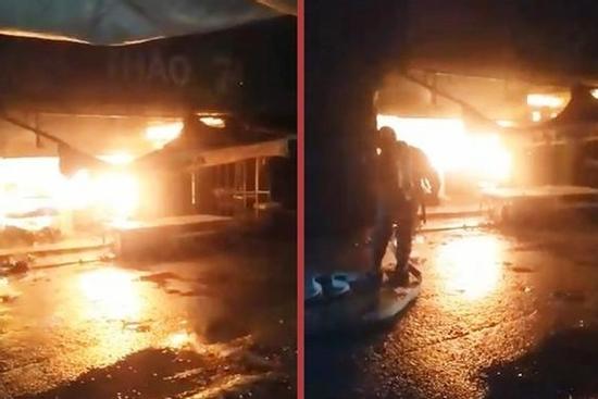 Tiệm tạp hóa ở TP HCM bị 'bà hỏa' ăn trọn