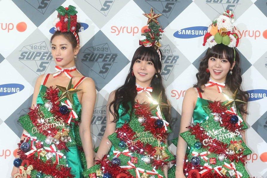 Thực tập sinh Kpop bị đuổi vì bắt nạt bạn học, gạ tình fan nữ-9