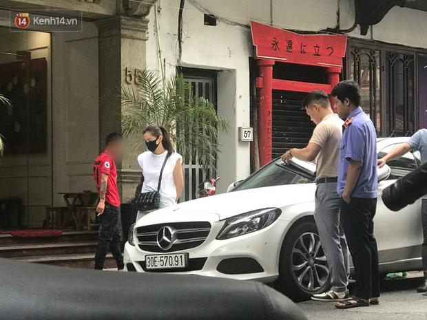 Lưu Đê Ly và antifan ẩu đả, giật tóc trên phố Hàng Buồm: Công an vào cuộc, nhân chứng tường trình-3