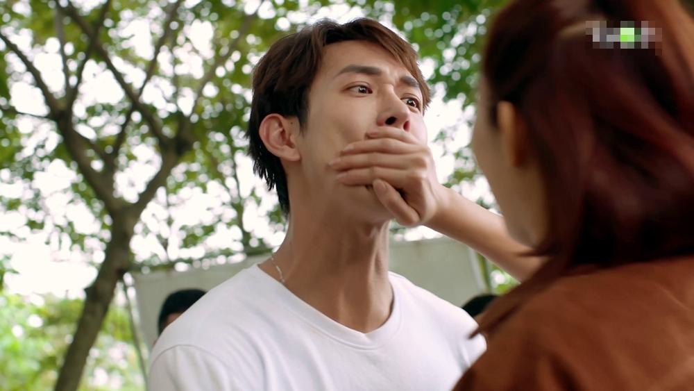 Gạo nếp gạo tẻ phần 2 tập 22: Jun Phạm gặp lại cha ruột nhưng lại thất vọng khi thấy ông bỏ trốn-14