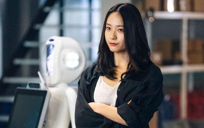 Chị dâu bầu vượt mặt còn tham công tiếc việc, tôi nhắc nhở lại còn vênh mặt phản ứng-1