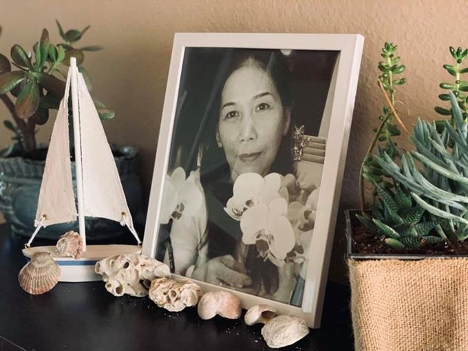 Kim Hiền bình tâm sau 49 ngày mẹ mất-1