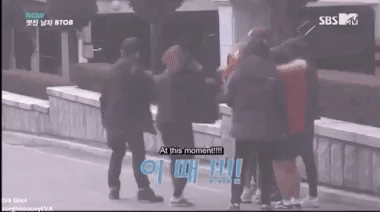 Camera giấu kín: Bóc trần tính cách thật của loạt idols Hàn Quốc-15