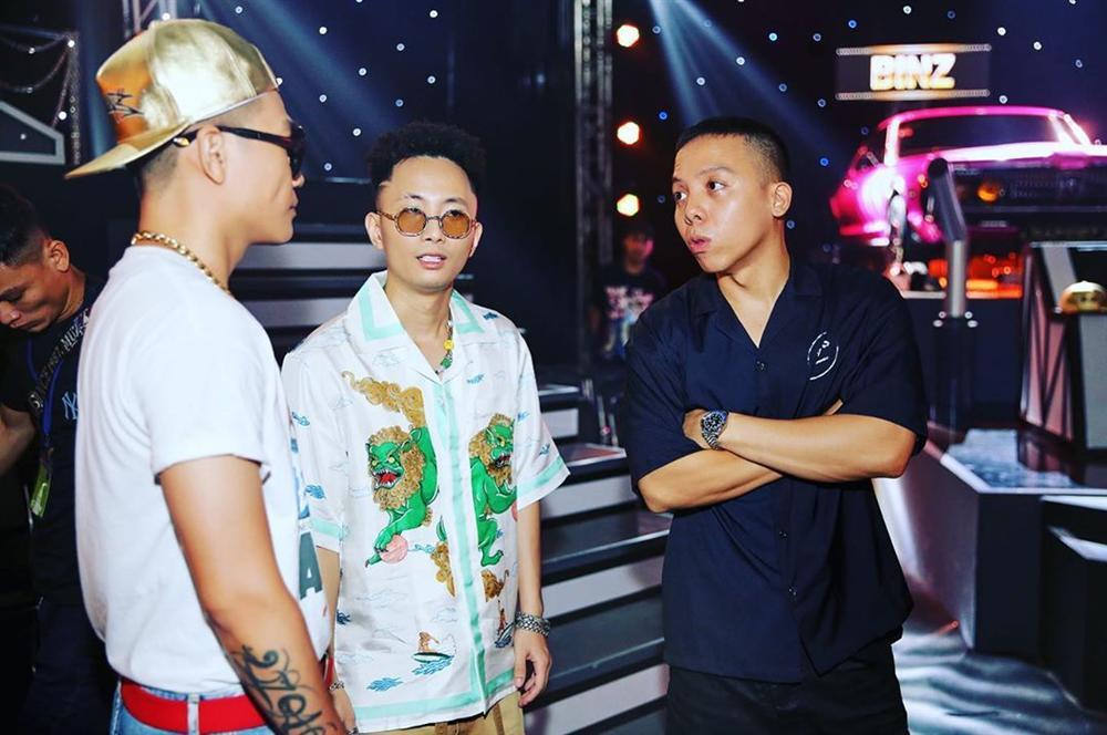 Hoàng Touliver được khen đẹp trai hẳn ra sau khi lấy Tóc Tiên-2