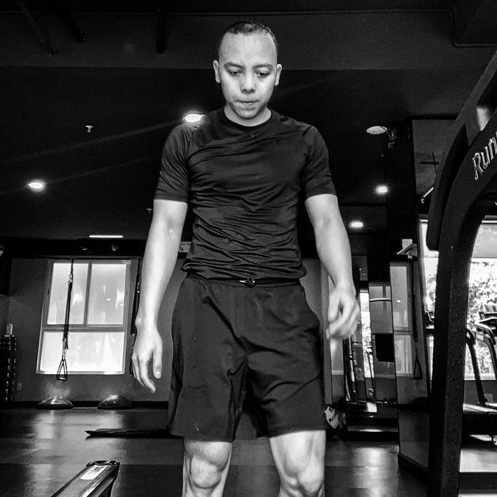 Hoàng Touliver được khen đẹp trai hẳn ra sau khi lấy Tóc Tiên-6