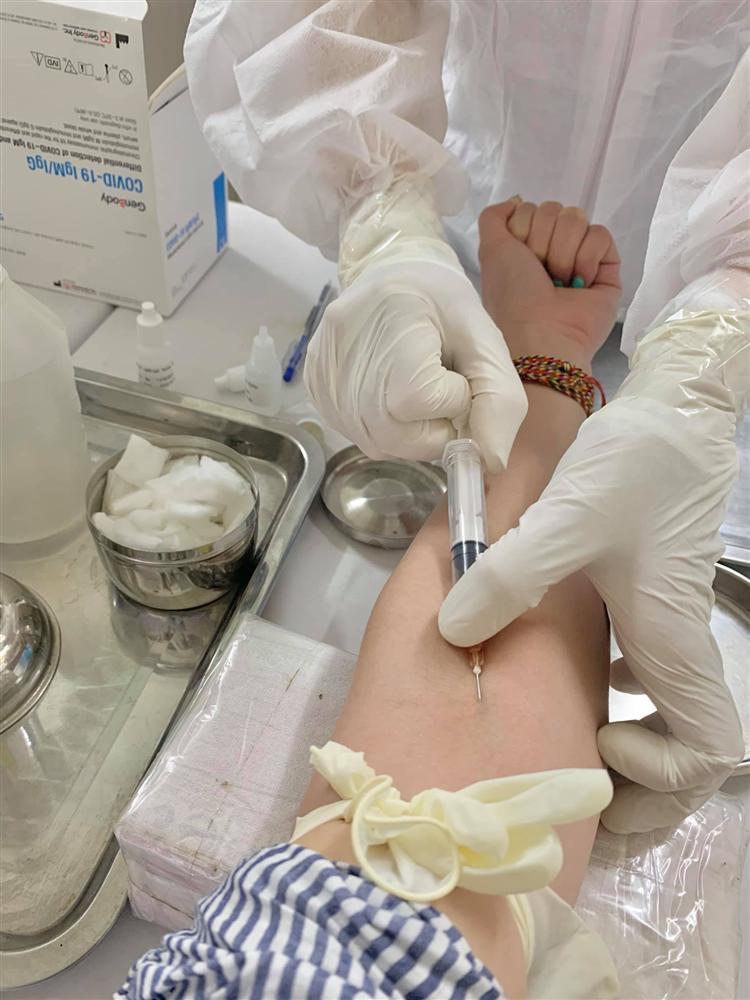 Đời tư ồn ào của Lưu Đê Ly trước khi bị đánh công khai trên phố Hàng Buồm-5