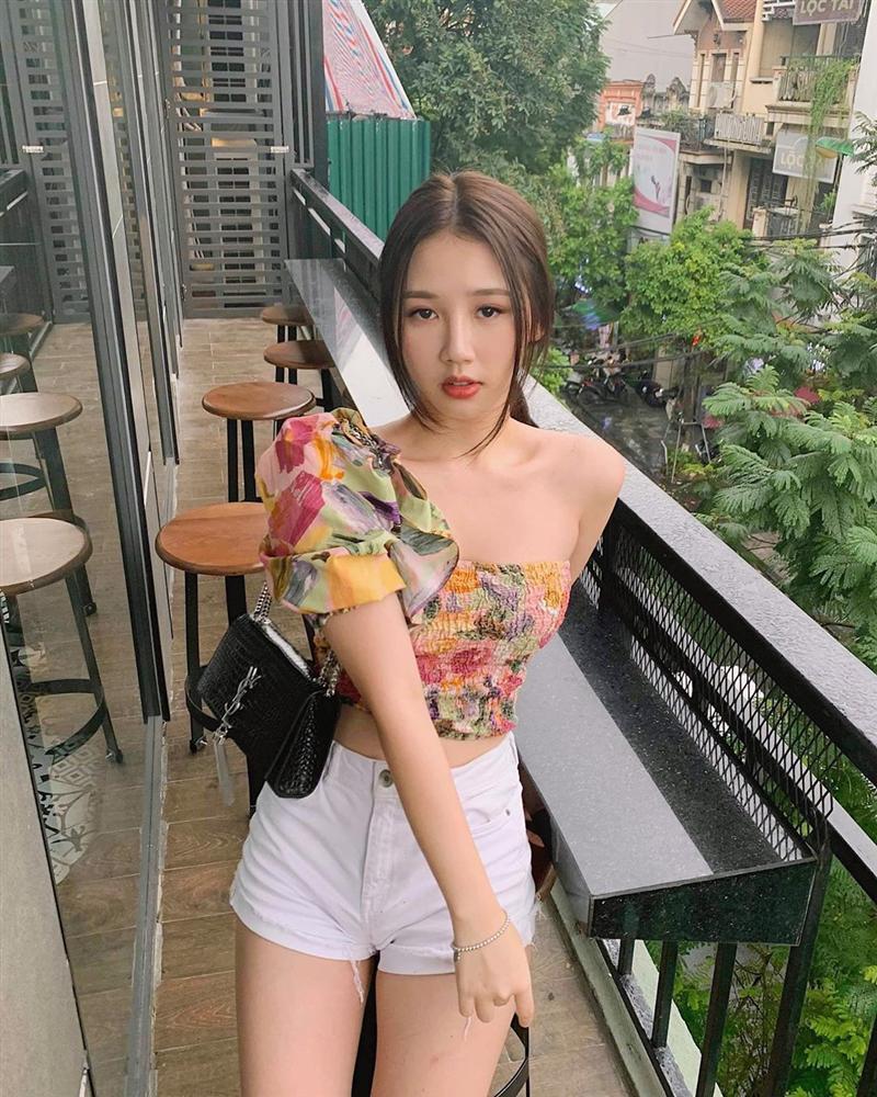 Amee chuộng style gợi cảm khoe tâm hồn đẹp-3