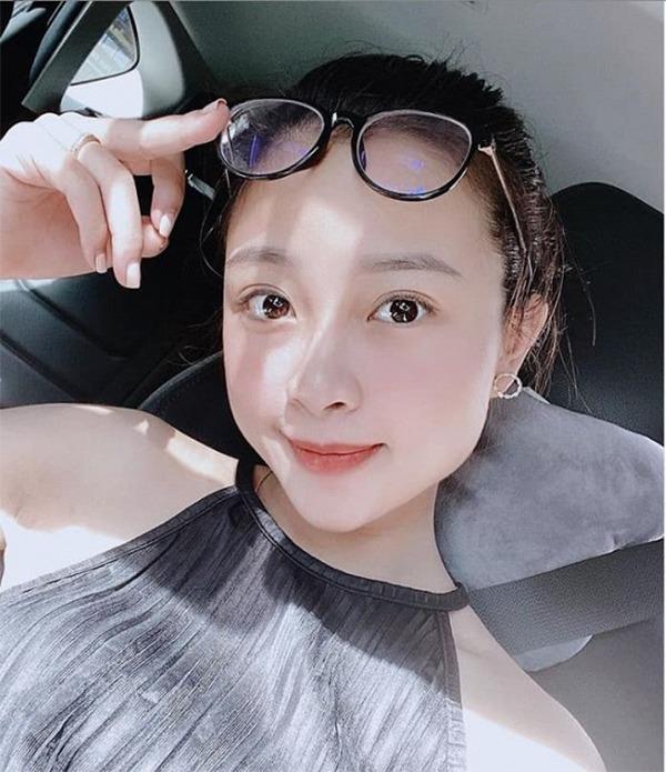 Sướng như vợ Văn Đức: Cưới chồng, có thai, xây nhà, tậu xế sang trong đúng 1 năm-3