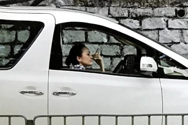 Nguyên nhân quyền nuôi con về tay Trương Bá Chi, hóa ra là do bệnh của Tạ Đình Phong?-5