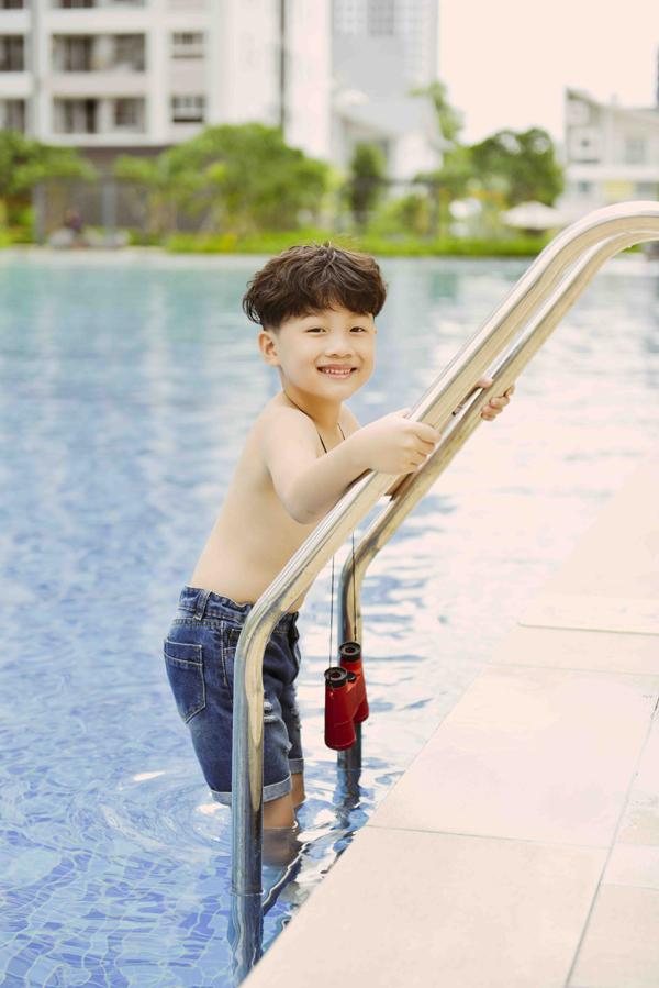 Học trò Xuân Lan ‘cực soái’ trong bộ ảnh hè sôi động-2