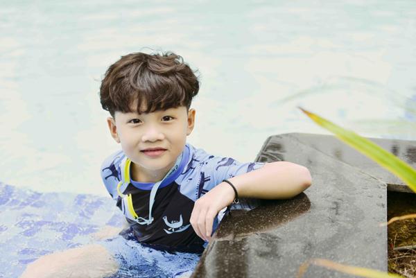 Học trò Xuân Lan ‘cực soái’ trong bộ ảnh hè sôi động-9