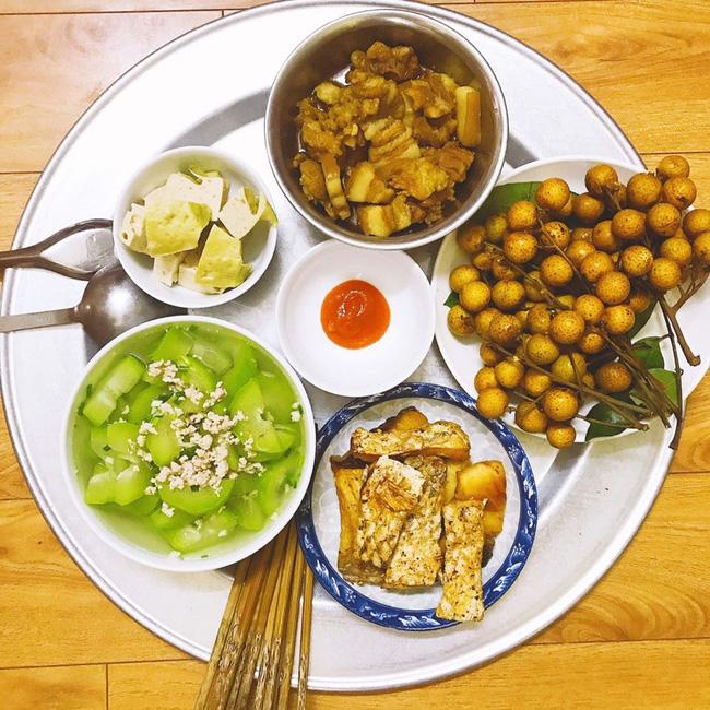 Nữ sinh khoe mâm cơm ngon-bổ-rẻ khiến dân mạng xuýt xoa: Một cân giò mà biến tấu được 1001 món-1