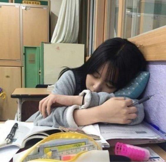 Bạch Dương cẩn thận khẩu chiến mạng xã hội, Bọ Cạp chuẩn bị kiếm món hời-2