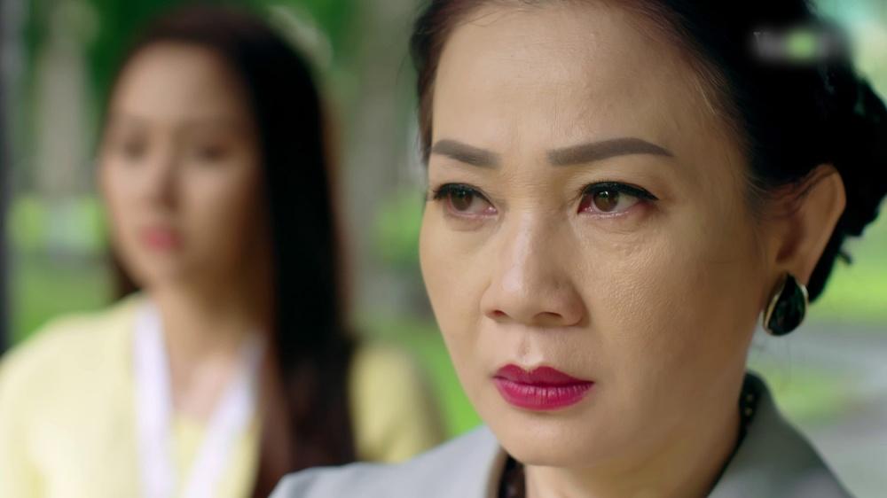 Gạo Nếp Gạo Tẻ phần 2 tập 24: Trung Dũng quỳ khóc ăn năn bên giường bệnh của mẹ-3