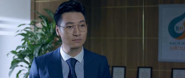 Sạn siêu to ở Tình Yêu Và Tham Vọng: Mạnh Trường đi Singapore công tác nhẹ nhưng anh lại xin visa?-3