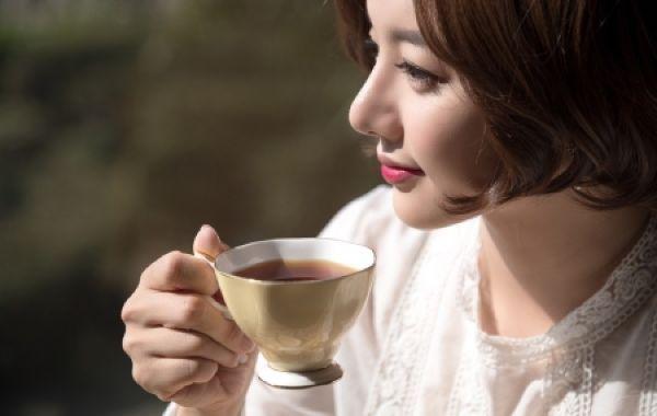 Vụ gã đàn ông gạ con gái người tình gửi ảnh khỏa thân: Vì sao đàn bà 1 lần đò yêu hay tái hôn nhất định không được vội!-2