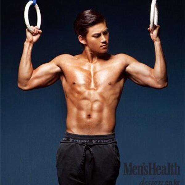 Jungkook BTS, Lee Hyori và những Idols sở hữu hình thể bốc lửa vạn người thèm-24