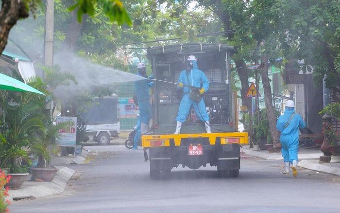 Số người tiếp xúc gần bệnh nhân 714 tăng rất nhanh sau một đêm rà soát-2