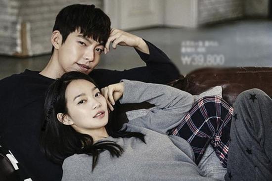 Kim Woo Bin - Shin Min Ah chung tay từ thiện tiền tỷ