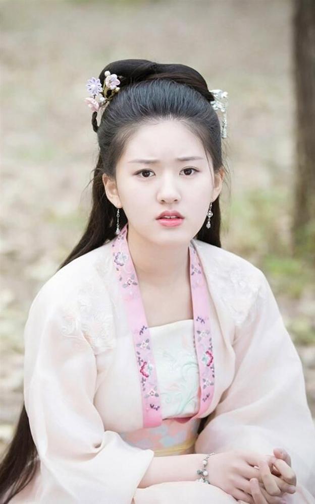 5 mỹ nhân Hoa ngữ sinh năm 1998: người kế nhiệm Triệu Lệ Dĩnh, kẻ bị chê bất tài-2