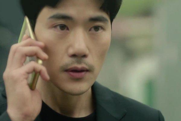 Đi 200km về nhà trong đêm, tôi chết đứng khi thấy mặt bồ trẻ của bố-1