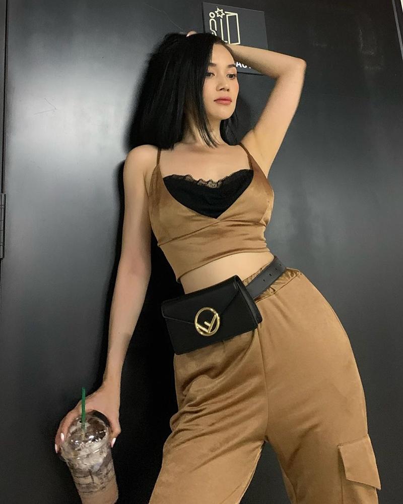 Jun Vũ khoe vòng 1 trùng tu căng đét - Diệu Nhi chuyển sang style Hiphop-9