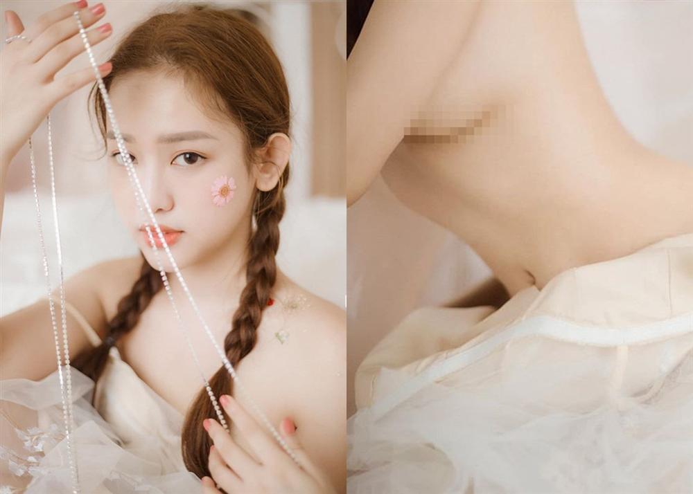 Livestream trò chuyện, Thúy Vi khiến người xem thót tim bởi cúi nhẹ đã lộ hết hàng-8