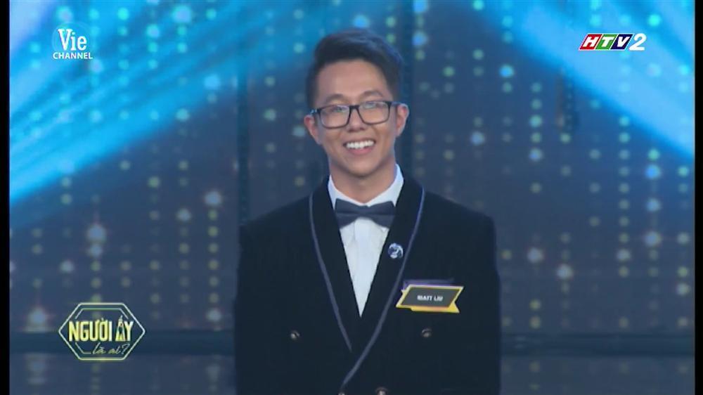 HOT: Hương Giang trao hoa cho đại gia Matt Liu tại Người Ấy Là Ai như lời đồn-4