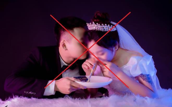Phẫn nộ bộ ảnh cưới đồi bại mô phỏng sử dụng ma túy của đôi nam nữ-2