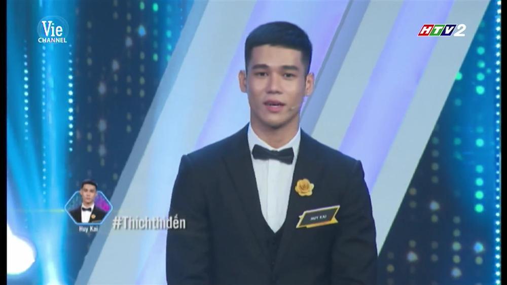 HOT: Hương Giang trao hoa cho đại gia Matt Liu tại Người Ấy Là Ai như lời đồn-8