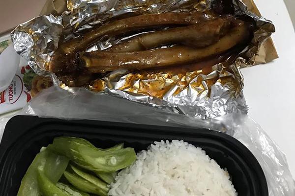 Hầm xương, 3 thao tác nhiều người hay làm sai khiến nước dùng đục, lại kém thơm-4