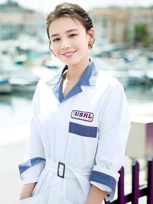 Ảnh hậu Trung Quốc phải vào viện tâm thần chữa bệnh-2