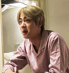 Jin BTS - anh cả số nhọ nhất K-Pop: Sinh ra là để bị đàn em bắt nạt-1