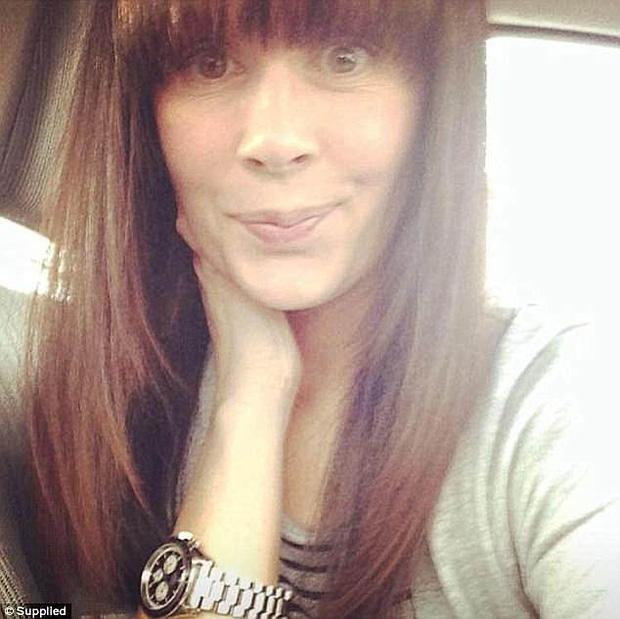 Chi 25 triệu đồng xăm chân mày, người phụ nữ nhận về 2 con sâu róm chói lọi, lên mạng kêu than còn bị kiện ngược lại hơn 3 tỷ đồng-1