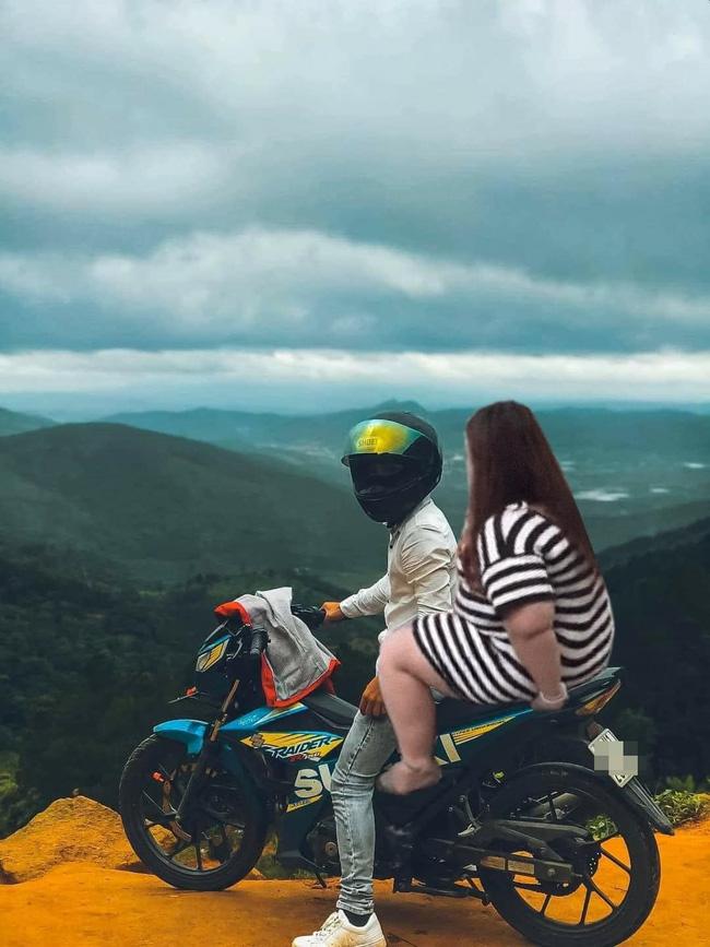 Ế lâu ngày, thanh niên nhờ 500 anh em mạng ghép hình bạn gái ngồi sau xe, cái kết cười sái quai hàm-5