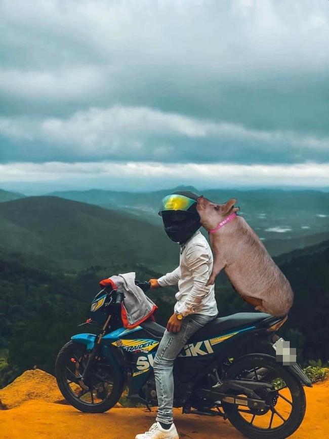 Ế lâu ngày, thanh niên nhờ 500 anh em mạng ghép hình bạn gái ngồi sau xe, cái kết cười sái quai hàm-8