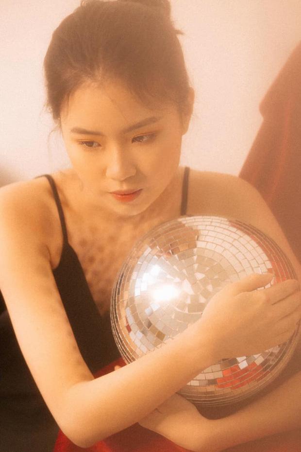 Pháo là gái xinh 2k3 đang phá đảo King Of Rap, cực chiến từ sân khấu đến ngoài đời-8