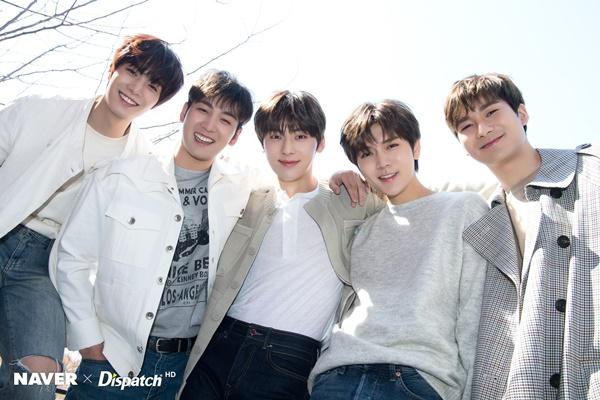 NUEST, MAMAMOO và những Idols K-Pop chưa từng bị ăn luật cấm hẹn hò-5