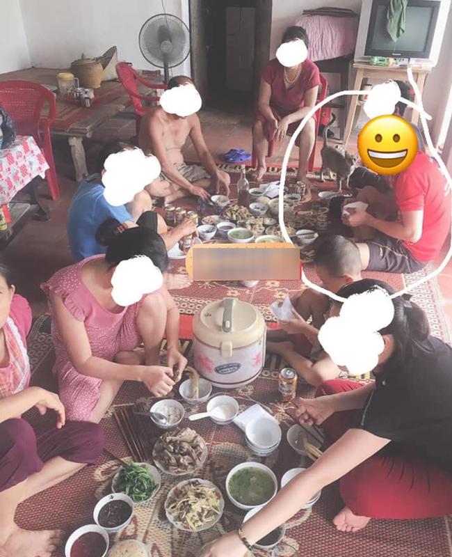 Ra mắt nhà người yêu, vừa vén tay áo lên, thanh niên bị bố bạn gái cấm cản&nbsp;ngay lập tức-1