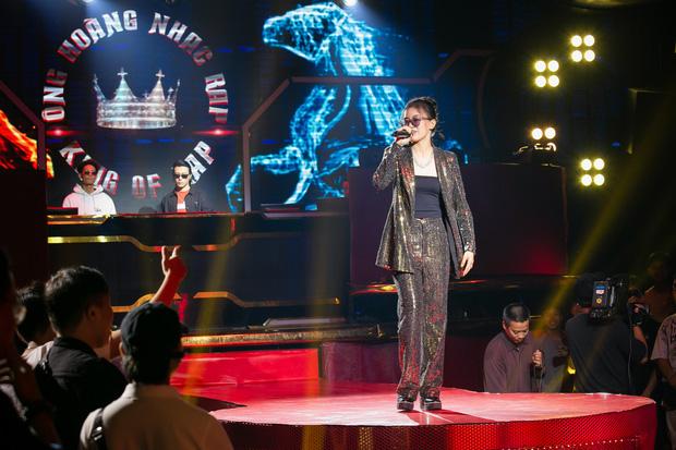 Rapper Pháo thế hệ 10x tại King of Rap ăn mặc chất lừ dù thuộc hội màn hình phẳng-1