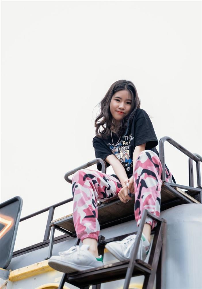 Rapper Pháo thế hệ 10x tại King of Rap ăn mặc chất lừ dù thuộc hội màn hình phẳng-5