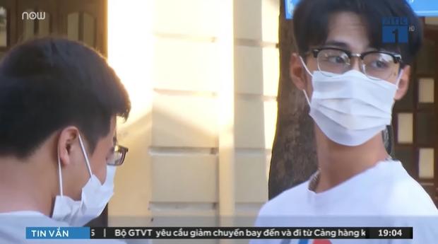 Thí sinh thi THPT Quốc gia xuất hiện 1s trên TV dù đeo khẩu trang vẫn khiến hội mê trai đắm đuối-1