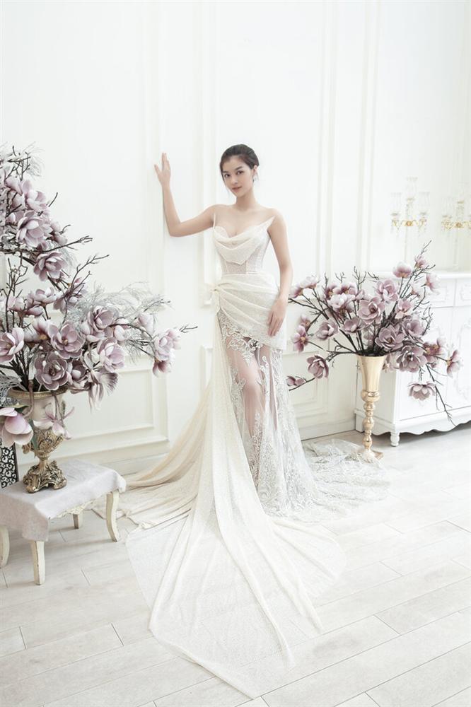 Hòa Minzy hack dáng cao như 1m80, trông ảnh chẳng kém cạnh Mai Phương Thúy-6