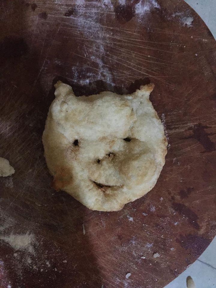 Học tỉ mỉ công thức làm bánh trên mạng nhưng chủ thớt lại hết hồn khi nhìn thành quả-3